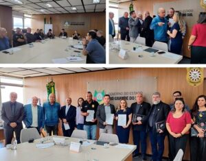 Reunião de gestores públicos e prefeitos da região da Associação dos Municípios do Centro Serra (AMCSERRA)